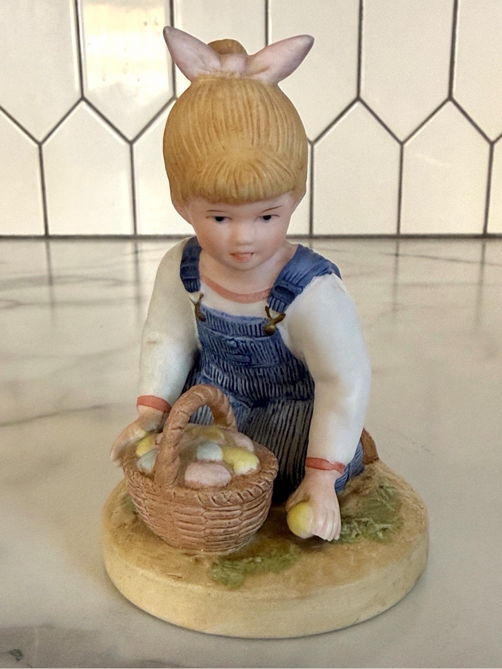 Vintage 1985 Homco Denim Days #1521 Girl with Basket of Eggs